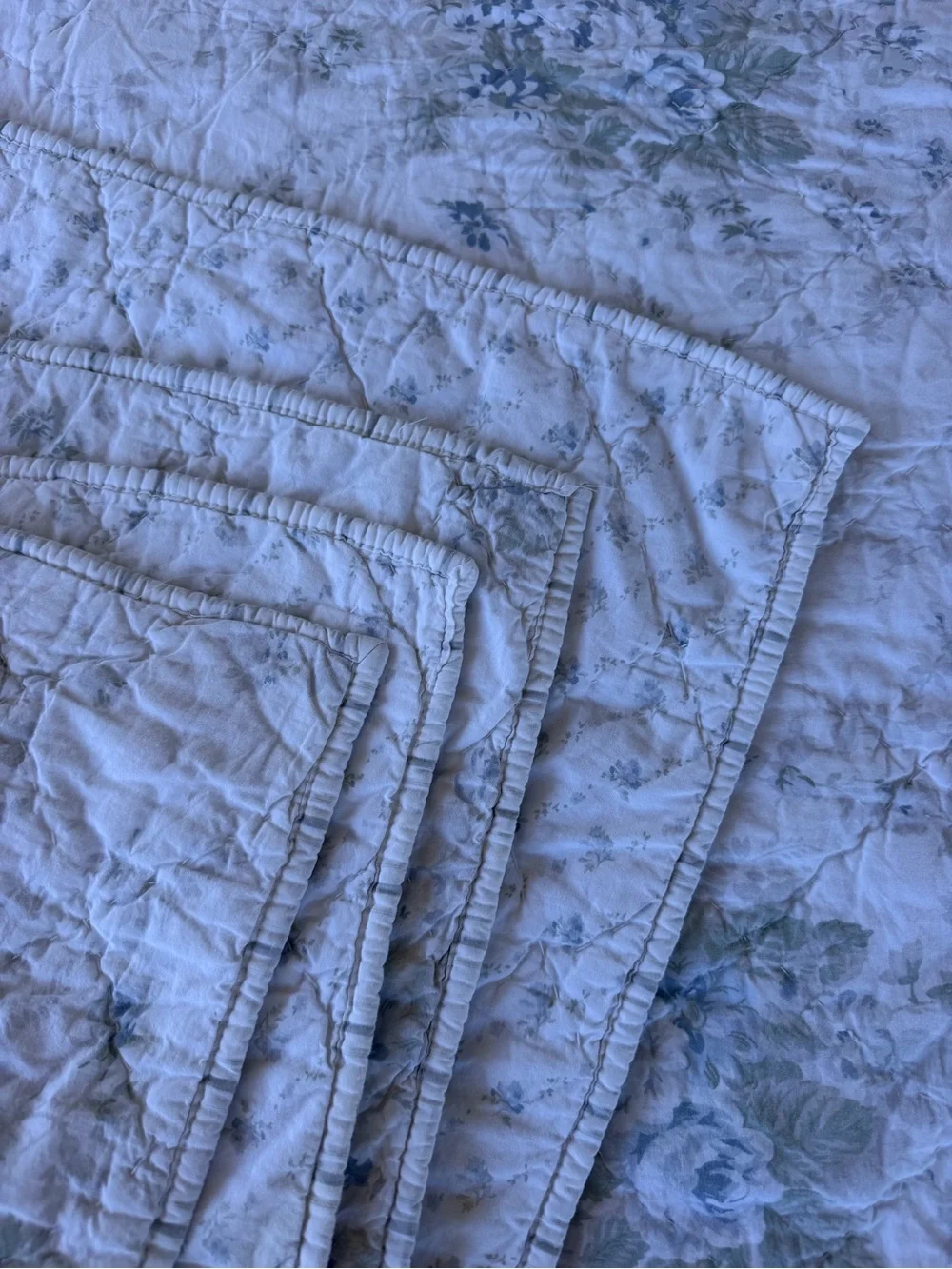 Simply Shabby Chic British Rose 2-Piece King Quilt Set Reversible Blue Gray GUC